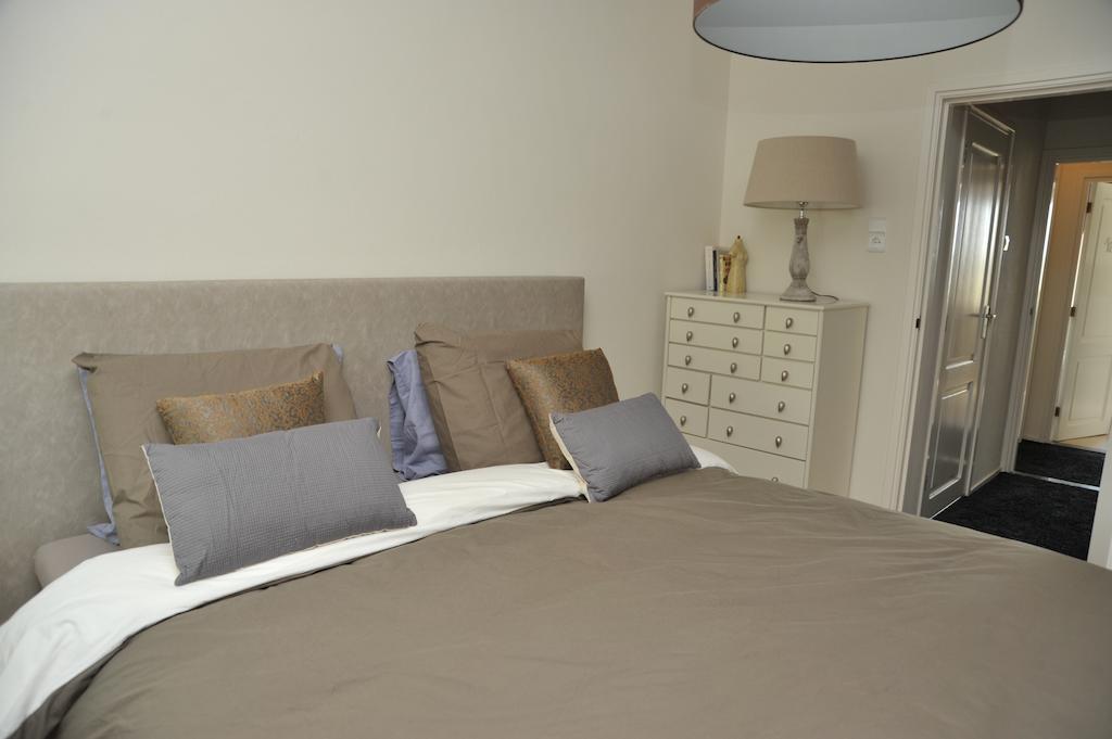 B&B Op De Brabantse Wal Halsteren Habitación foto